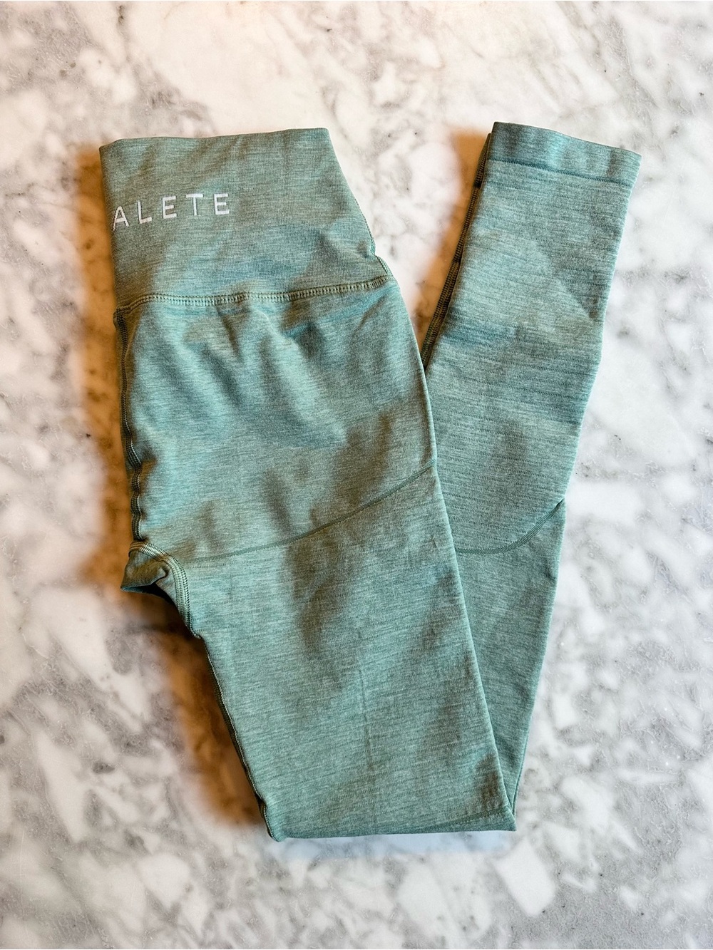Alphalete Revival Leggings